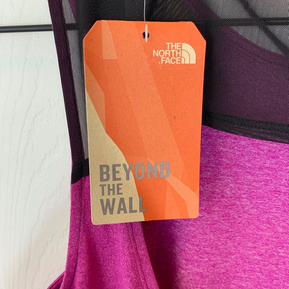 The North Face Women’s Beyond Backless Tank Sz Medium - Picture 9 of 10